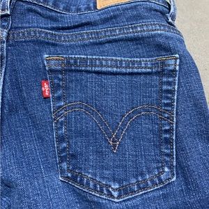 Levi’s Relaxed Boot cut 550